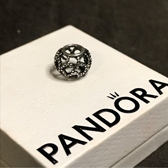 Authentic Pandora Twisted Charm - Picture 1 of 3